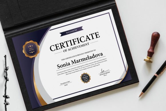 Elegant Recognition: The Simple Modern Classy Certificate Template